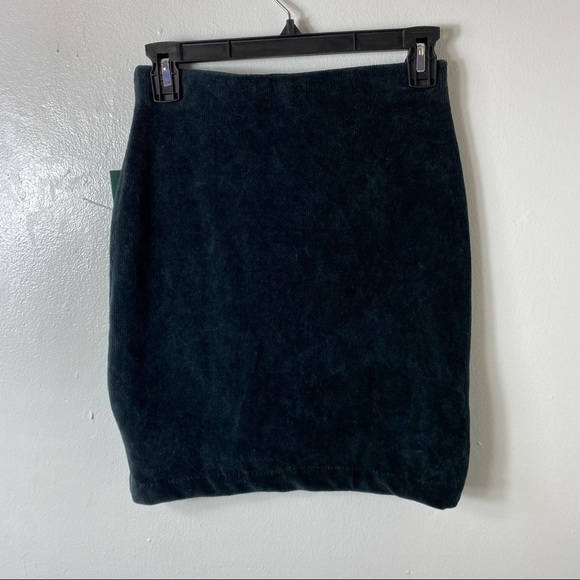 E NWT Wild Fable Black Velour Bodycon Mini Skirt - Picture 5 of 5